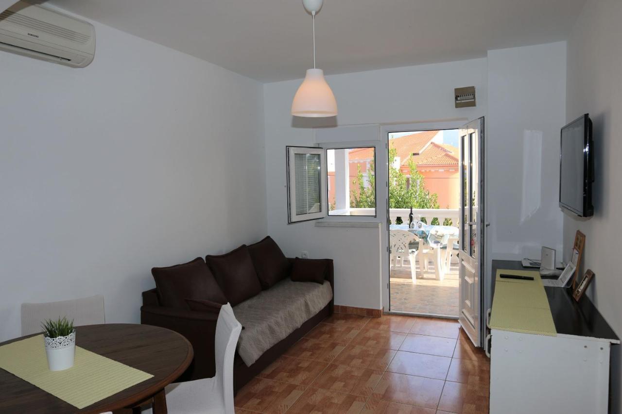 Apartments Nadenic ชิโล ภายนอก รูปภาพ